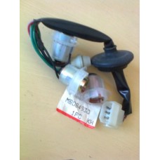 MB084930 GALANT SOCKET 